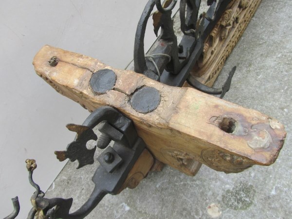 Antique-Italian-Carriage Axle-Siciliaans-wagenschot-Arrière-de-charrette-italienne-Francesco-Petrarca-Crammichele-Ragusa-Catania-00008